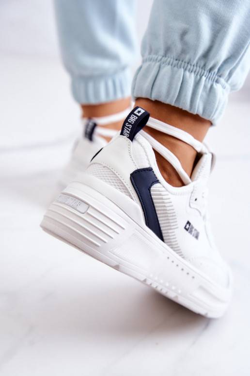 Modische Sneakers Modell Schuhe Big...