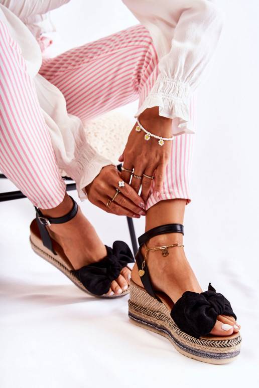 Wildleder-Plateausandalen in der...