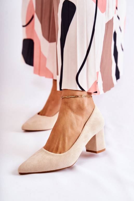 Klassisches Modell Wildlederschuhe mit Absätzen beige Lency