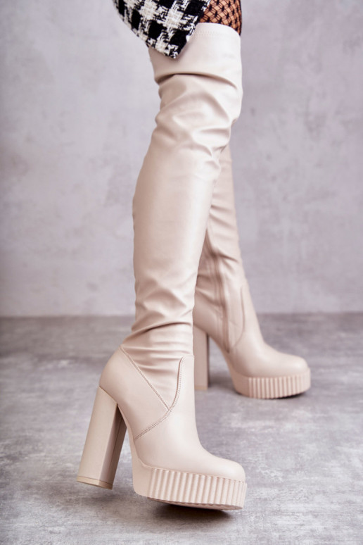 Beige lange Schuhe mit Plateau Beige lange Schuhe mit Plateau