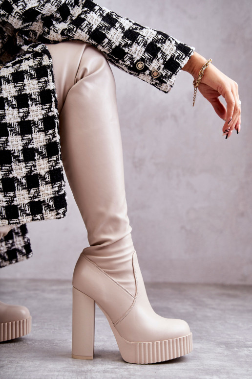 Beige lange Schuhe mit Plateau Beige lange Schuhe mit Plateau