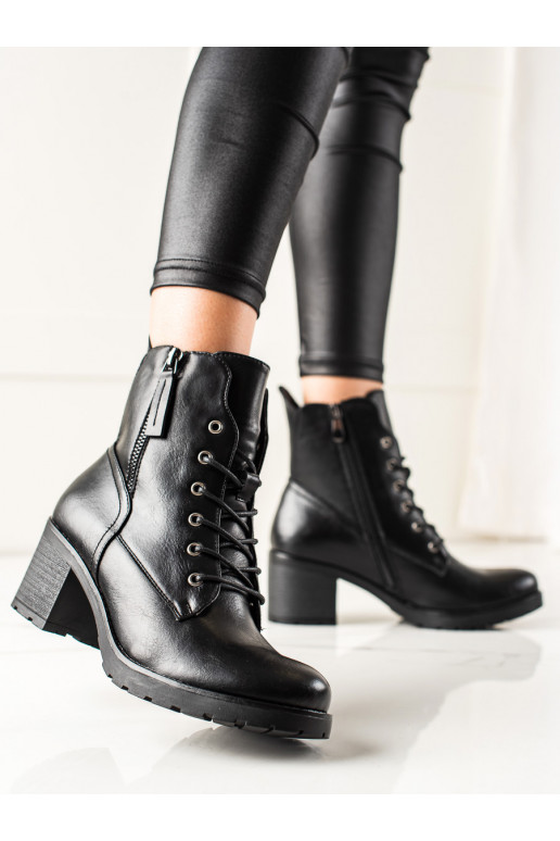 Schwarze lässige Schnürstiefel POTOCKI