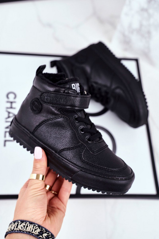Gewärmte Sportschuhe für Kinder Big Star in schwarzer Farbe