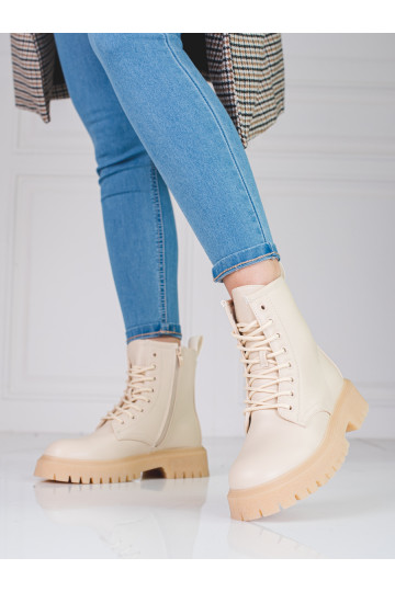 Beige Stiefel von Shelovet