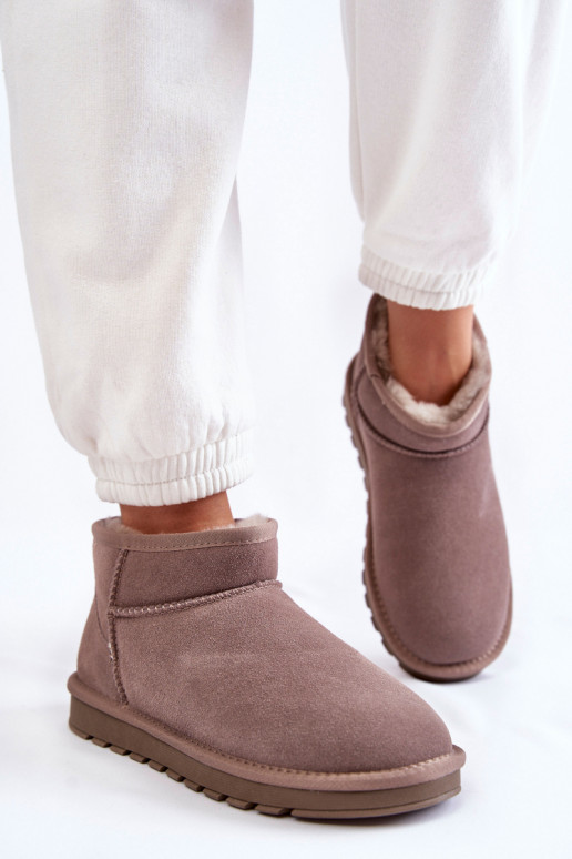 Wildleder-Schneestiefel in grauer... Wildleder-Schneestiefel in grauer...