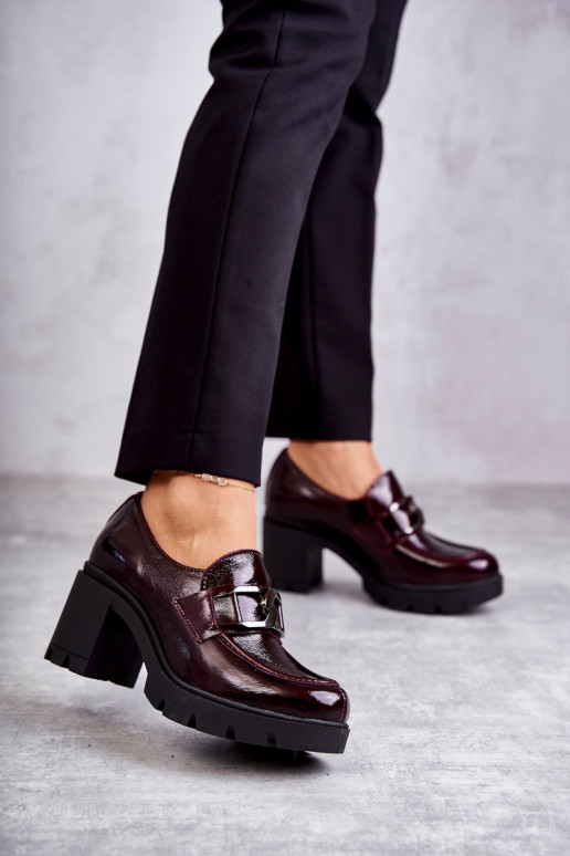 Elegante Schuhe mit Absätzen von Harmell