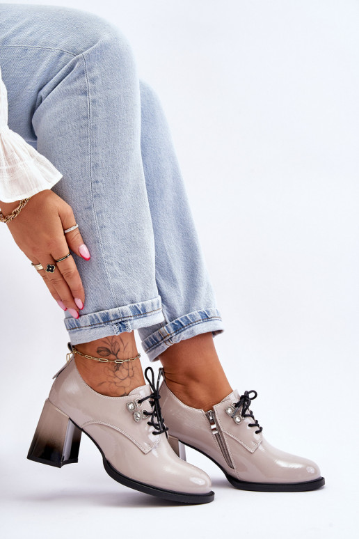 Darren elegante graue Lacklederschuhe...