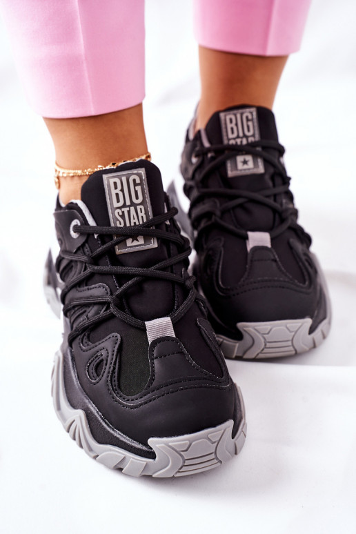 Schwarze Sportschuhe aus Memory Foam... Schwarze Sportschuhe aus Memory Foam...