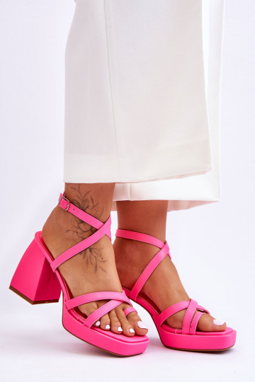 Modische Sandalen mit... 2