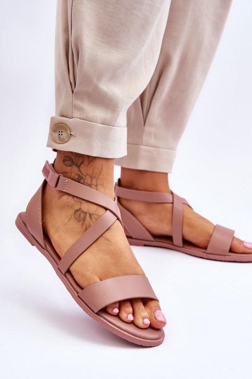 Beige Sandalen Big Star für den Sommer Beige Sandalen Big Star für den Sommer
