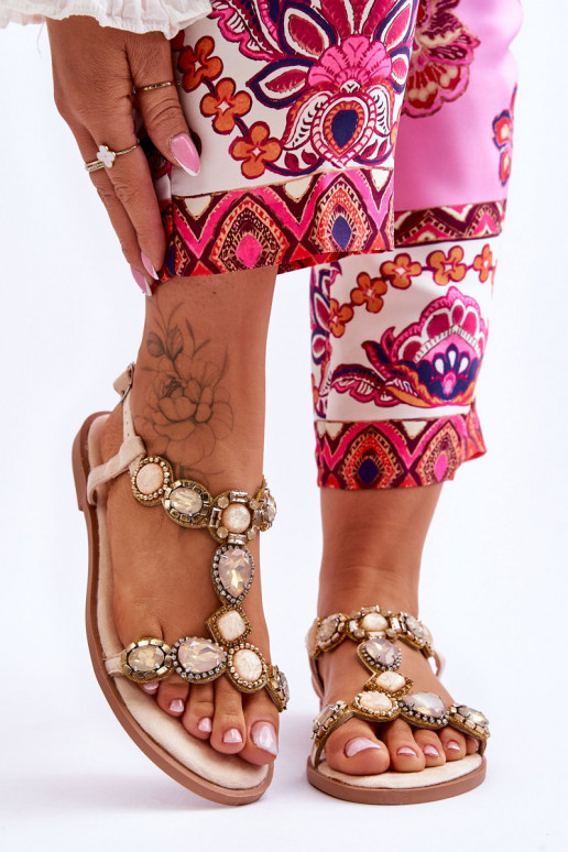 Sandalen mit Kieselsteinverzierung in... Sandalen mit Kieselsteinverzierung in...