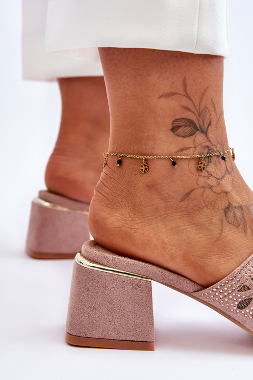 Sandalen mit Absatz und Mesh in Beige... Sandalen mit Absatz und Mesh in Beige...