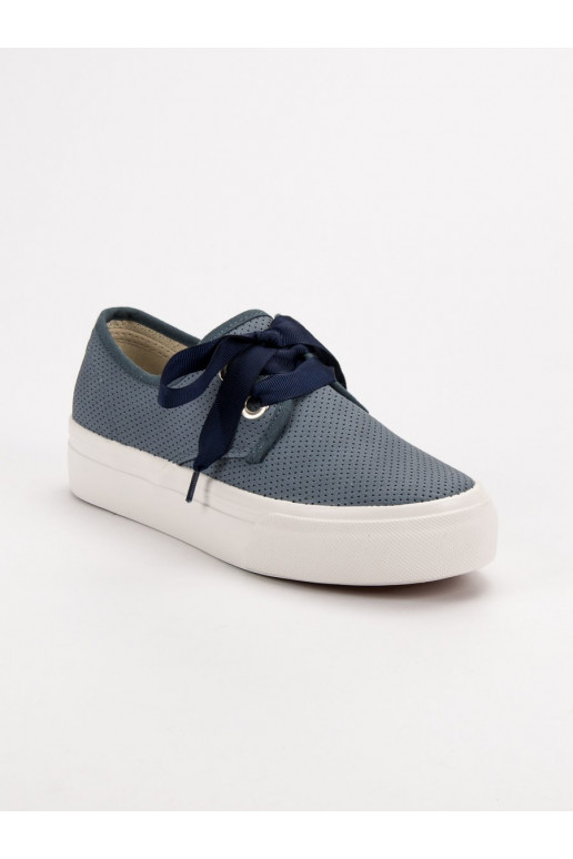 Freizeitschuhe mit Schnürsenkeln... Freizeitschuhe mit Schnürsenkeln...