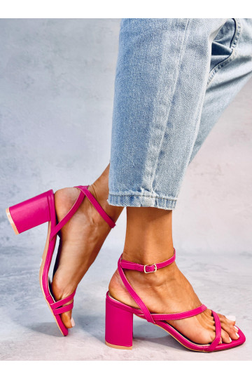 Rosa stylische Sandaletten... 2