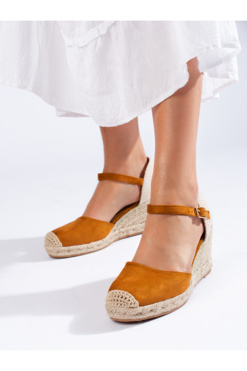 Braune Espadrilles von... 2