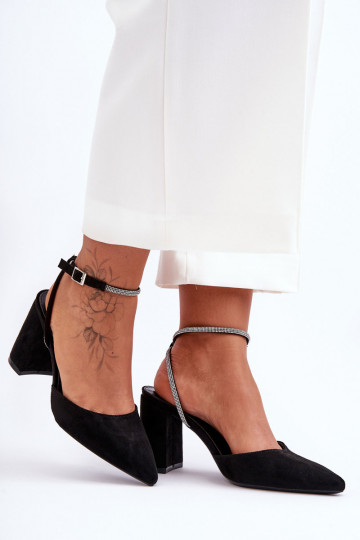 Schwarze Wildlederschuhe... 2