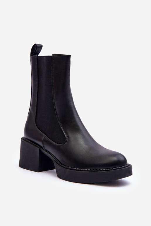 Stylische Stiefel mit breitem Absatz... Stylische Stiefel mit breitem Absatz...