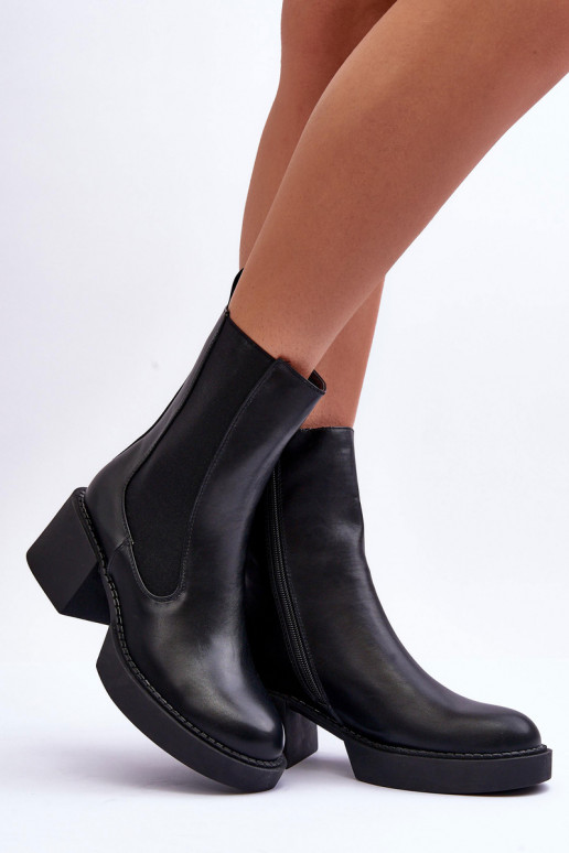 Stylische Stiefel mit breitem Absatz... Stylische Stiefel mit breitem Absatz...