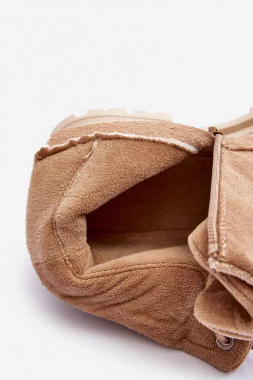 Warme Wildlederstiefel in Beige von... Warme Wildlederstiefel in Beige von...