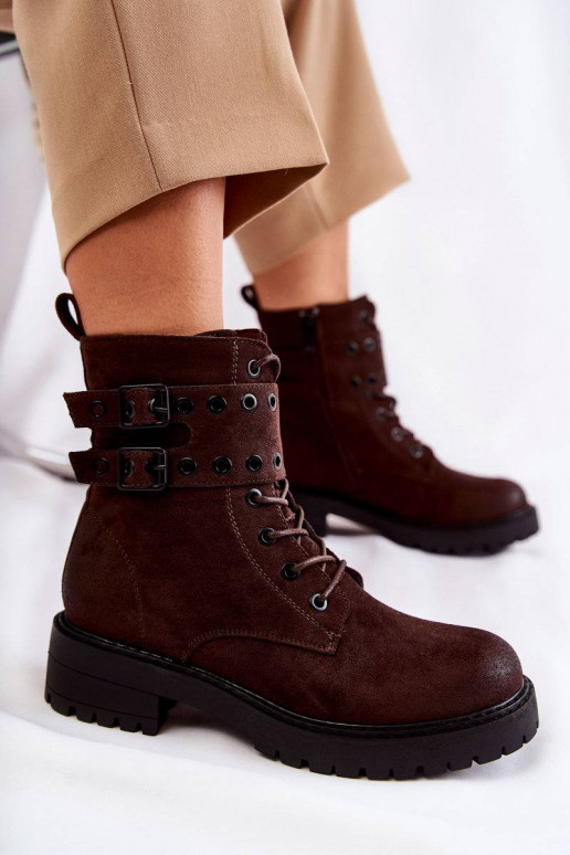 Wildlederstiefel in der braunen Farbe... Wildlederstiefel in der braunen Farbe...