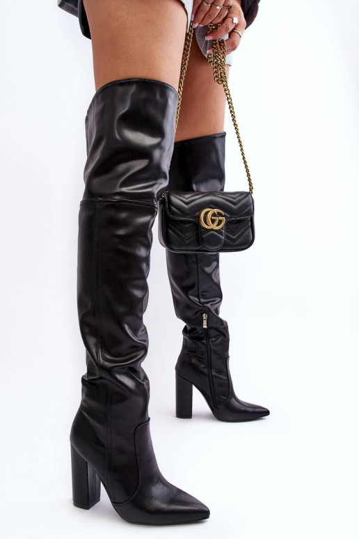 Overknee-Stiefel mit hohem Absatz in...