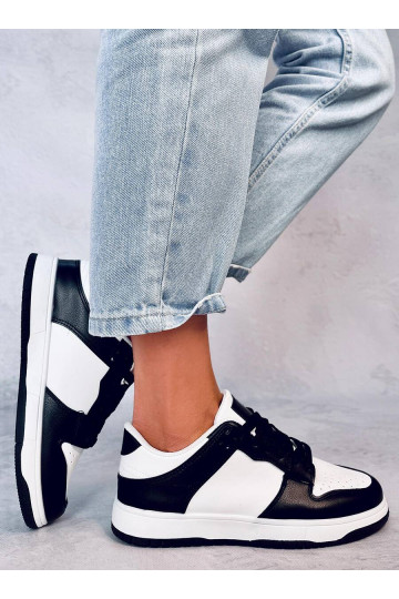 Sneakers Modell Schuhe...