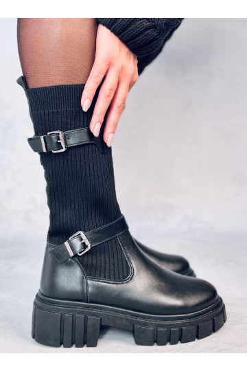 Lange Stiefel in der Farbe...
