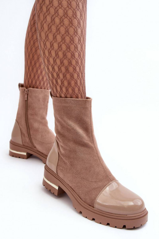 Stiefel des klassischen Modells mit breiten Absätzen in der Farbe Beige von Shendete