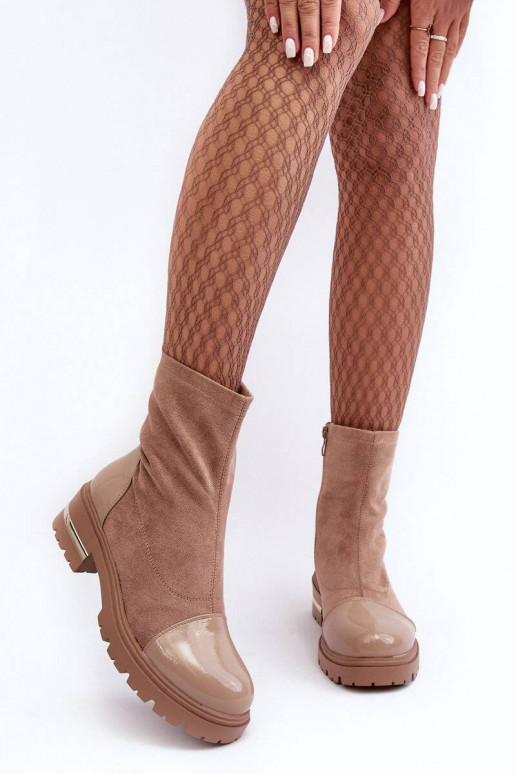 Stiefel des klassischen Modells mit breiten Absätzen in der Farbe Beige von Shendete