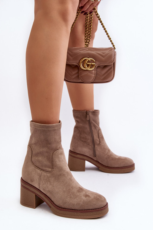 Stiefel mit Absätzen beige Farbe Argastis