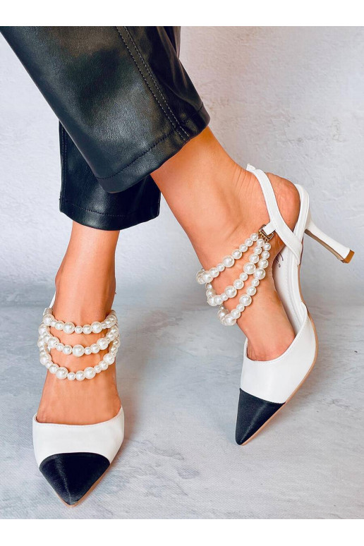 Schuhe mit Perlenverzierung HARMONY...