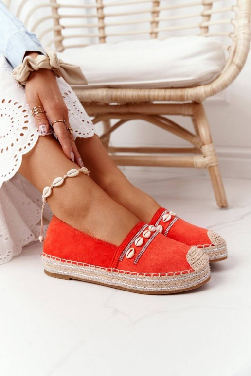 Plateau-Espadrilles mit Muscheln...
