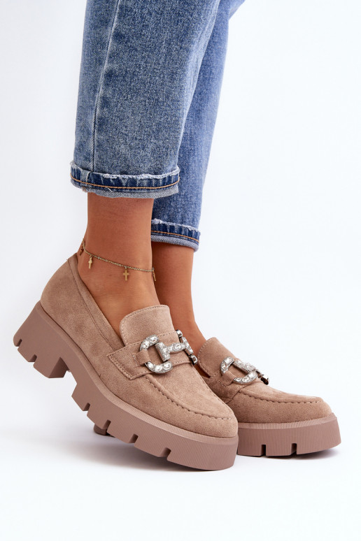 Mokassins mit Ornamenten in der Farbe... Mokassins mit Ornamenten in der Farbe...