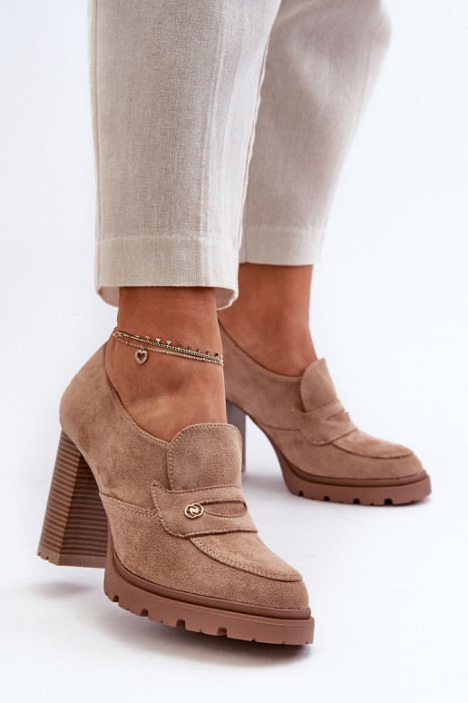 Schuhe aus Öko-Wildleder mit Absätzen beige Larmaves