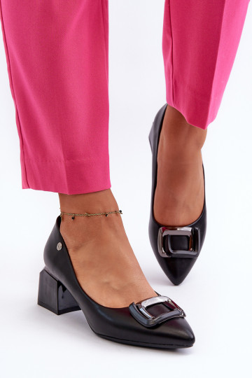 Absatzschuhe mit Ornamenten in der schwarzen Farbe Sarala 2