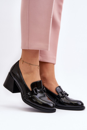 Lackierte Schuhe mit Absatz...