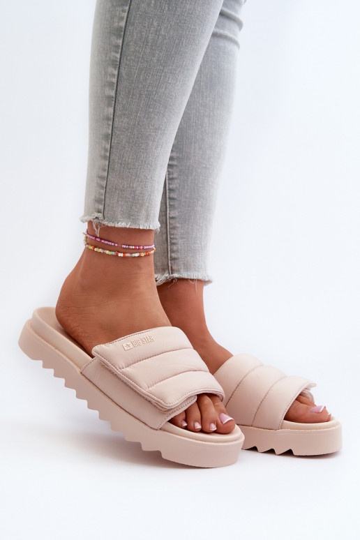 Sandalen mit Plateau Big Star beige Sandalen mit Plateau Big Star beige