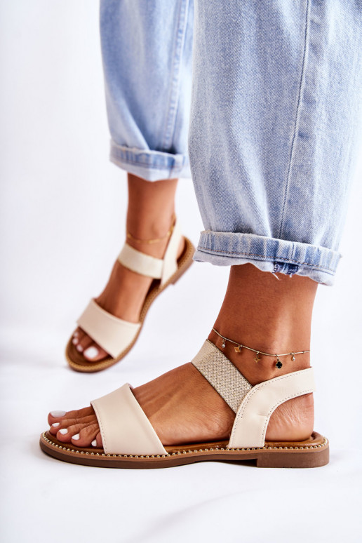 Sandalen eines klassischen Modells... Sandalen eines klassischen Modells...