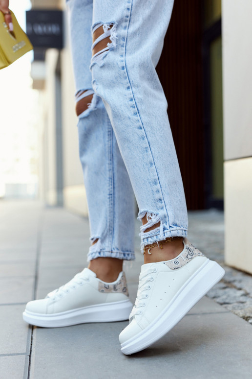 Klassisches Modell von Sportschuhen...