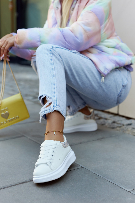 Klassisches Modell von Sportschuhen...