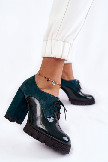 Stiefel mit Plateau in...
