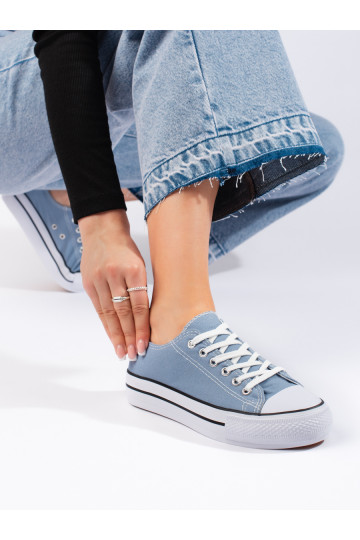Hellblaue Damenschuhe 2