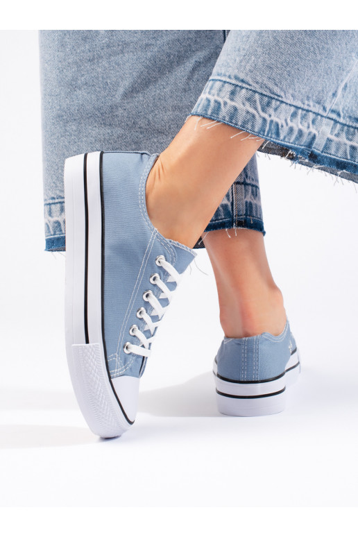 Hellblaue Damenschuhe