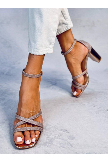 Stylische Sandaletten... 2
