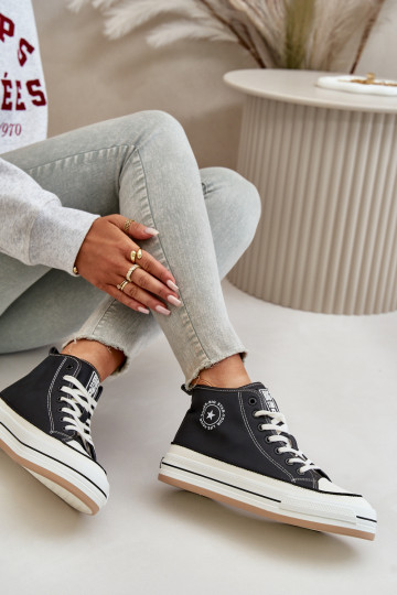 Warm gefütterte Freizeit-Schuhe mit Plattform aus Kunstleder Big Star OO274062 in schwarz