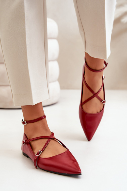 Ballerinas Feminin Z Noskami mit spitzen Ermöglichtsen I Przeplatającymi Się Paskami Burgund Violra