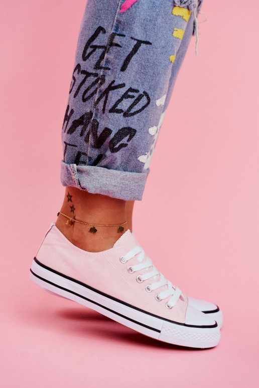 Klassische Freizeitschuhe in rosa Farbe