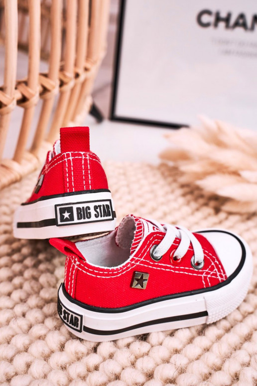 Klassische Kinder-Sneakers mit flacher Sohle BIG STAR HH374196 in roter Farbe Klassische Kinder-Sneakers mit flacher Sohle BIG STAR HH374196 in roter Farbe