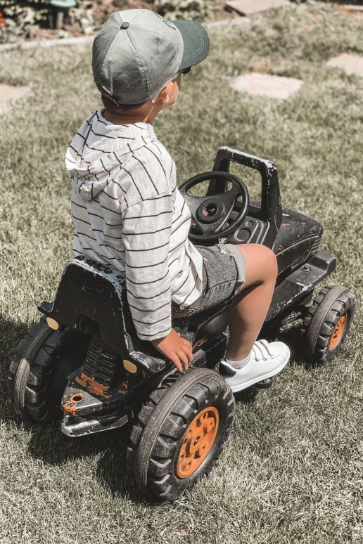 Kinder-Sneaker mit Klebeverschlüssen in der Farbe Weiß-Schwarz California Kinder-Sneaker mit Klebeverschlüssen in der Farbe Weiß-Schwarz California