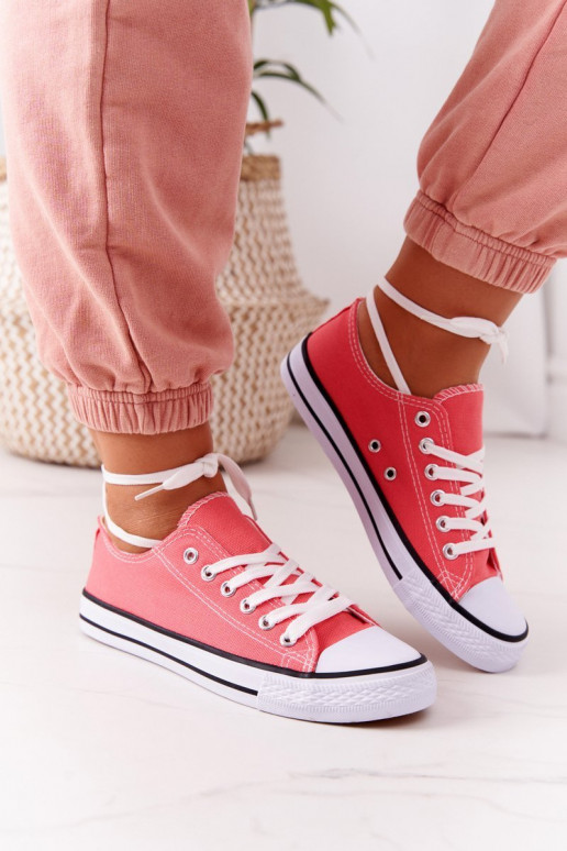 Klassische Freizeitschuhe in Korallenfarbe